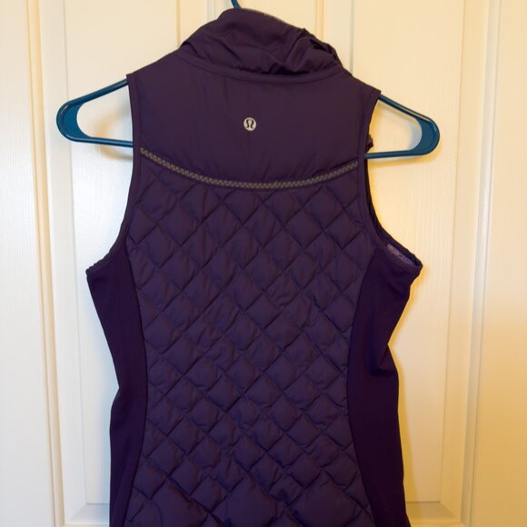 Lululemon Women's Fluff Off Full Zip Purple Quilted Puffer Vest – Size 4 - Picture 2 of 3